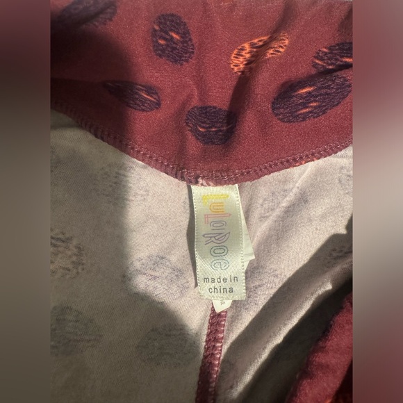 Used Once ☝🏽 “LuLaRoe” leggings - Picture 7 of 7